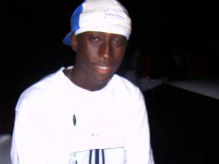 sa c l frengin d un d ms amis il s apel djiby il es trop cool léssé ds com pour lui